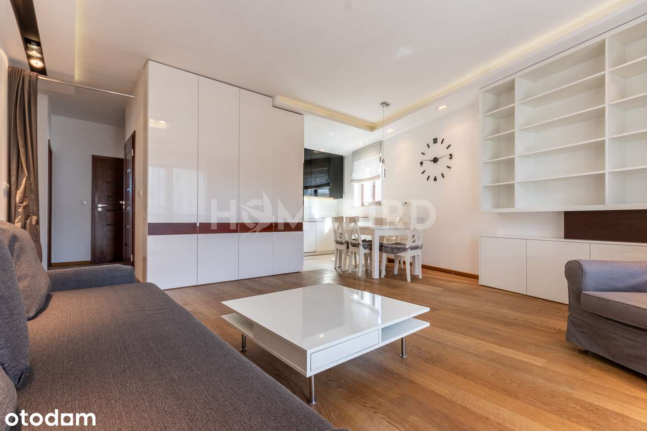 Przestronne mieszkanie z dużą loggią na zamkniętym osiedlu-2