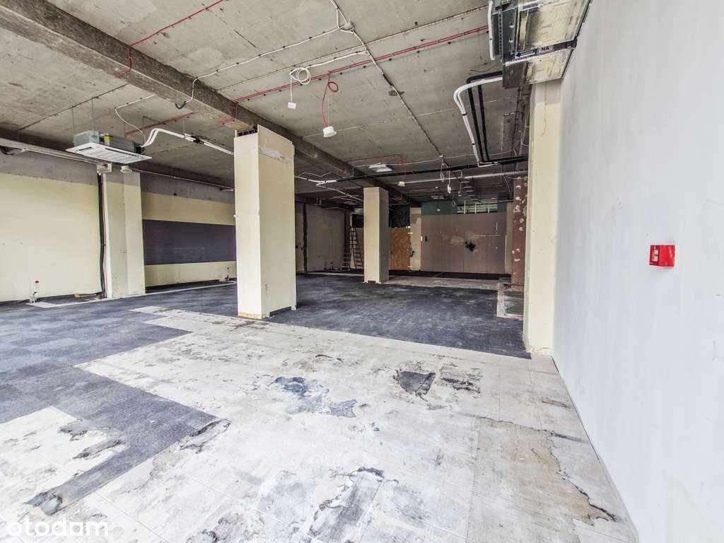 Lokal parterowy z witryną w centrum miasta - Pełny obrazek: 4/19