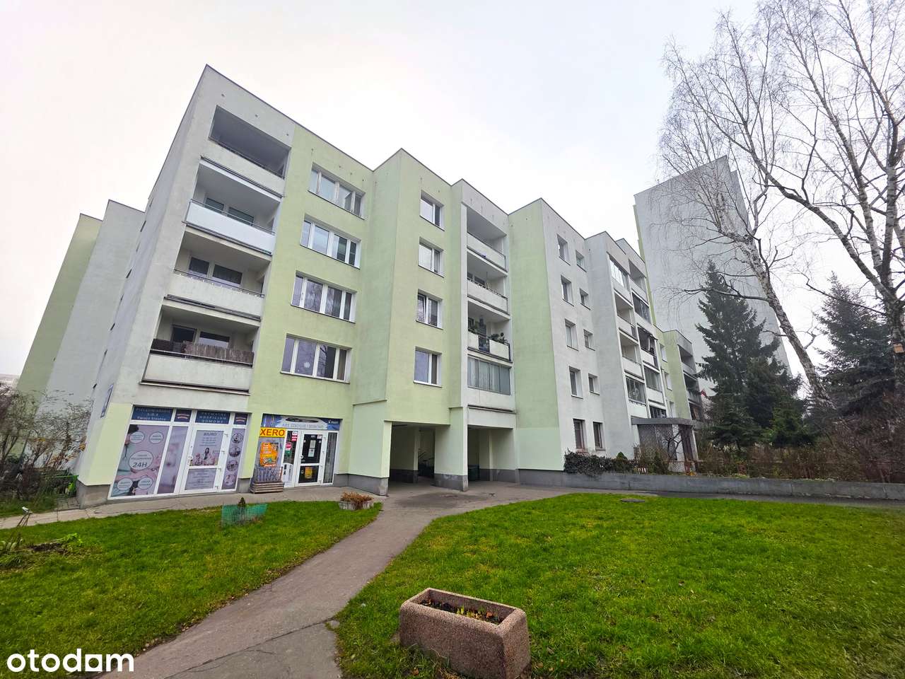 Przepiękne 4-pokojowe mieszkanie przy metrze-0