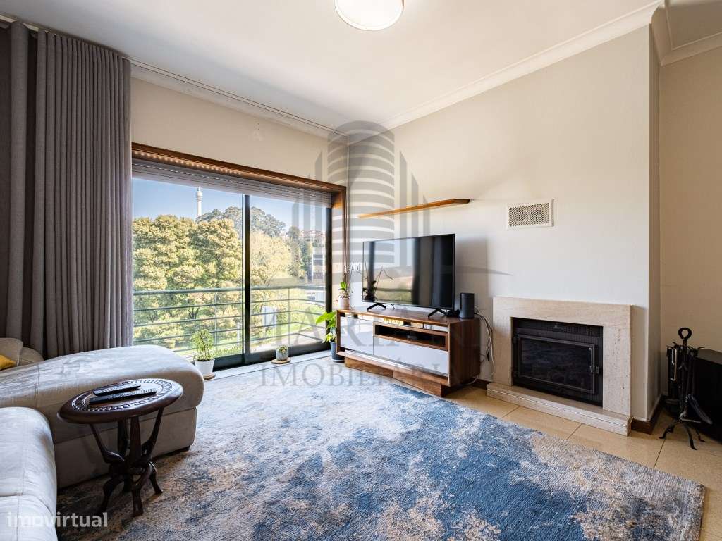 Apartamento T4+1 Duplex em Excelente Estado - Localização Central-5