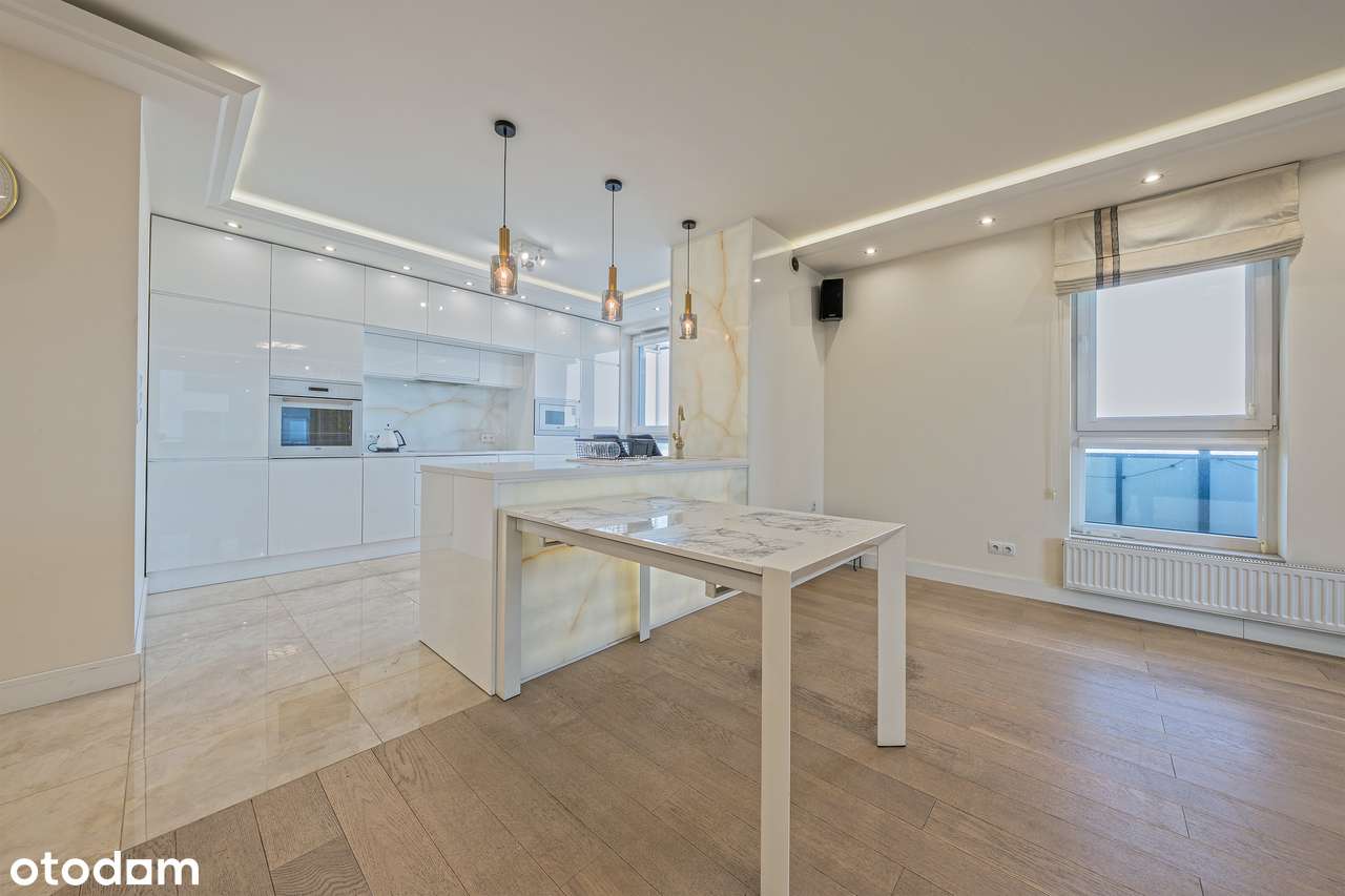 Apartament z widokiem - Miejsce w hali garażowej-5