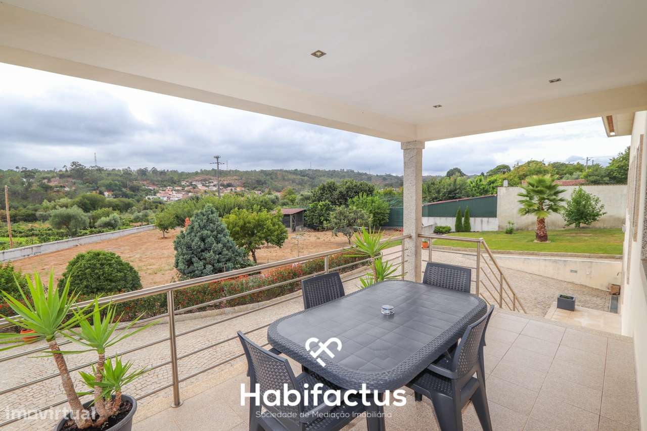 Moradia V4 Isolada com Jardim e Vista Panorâmica – Em Couto de Cima- V-9