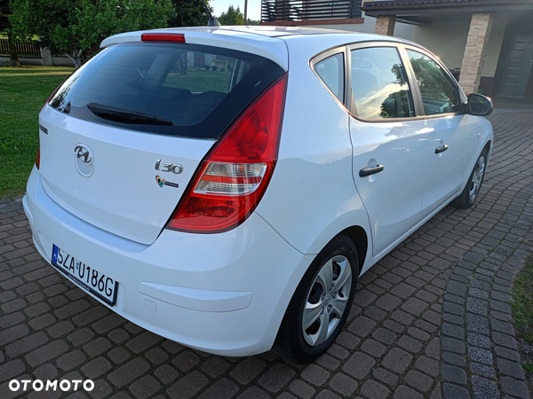 Hyundai I30 1.4 blue Classic - 10