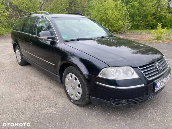 Volkswagen Passat 1.9 TDI Highline - 11