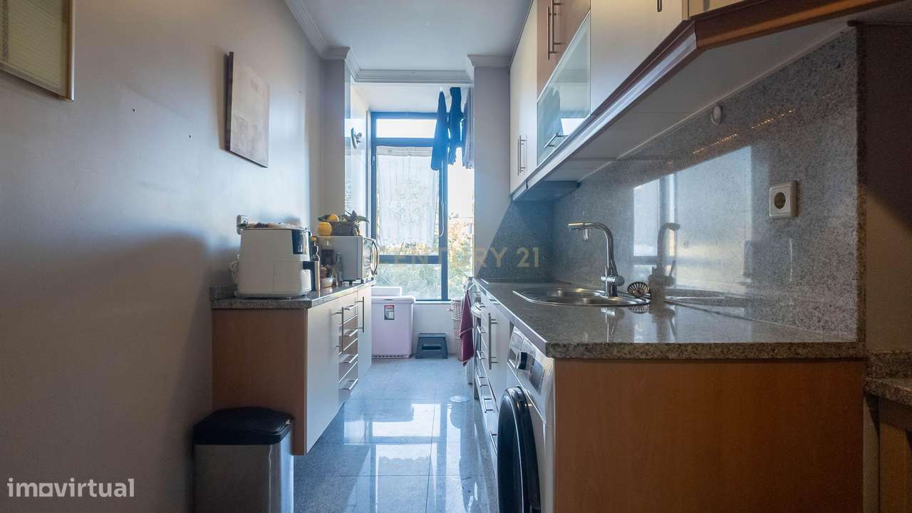 Apartamento T2+1 na Trindade - Porto - Grande imagem: 1/26