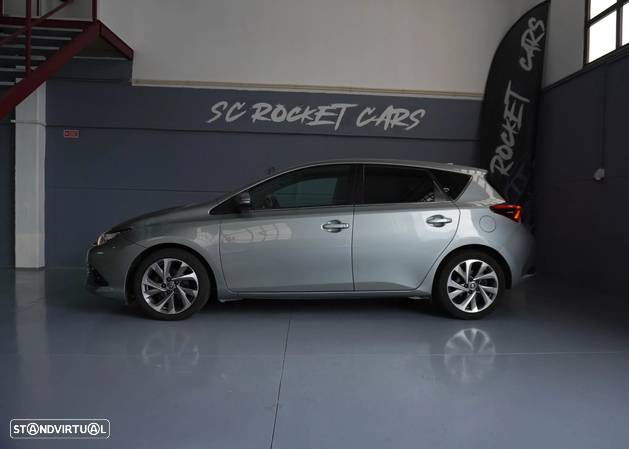 Toyota Auris 1.4 D-4D Com. +P.Sport +TSS+Navi - 14