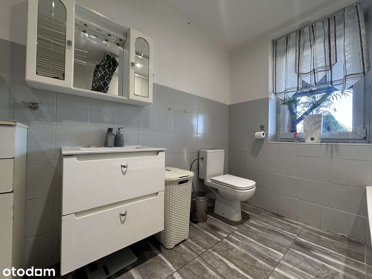 Dom 67m2,działka 450m2, wiata na 2 auta,  we wsi blisko Luborzyca-10