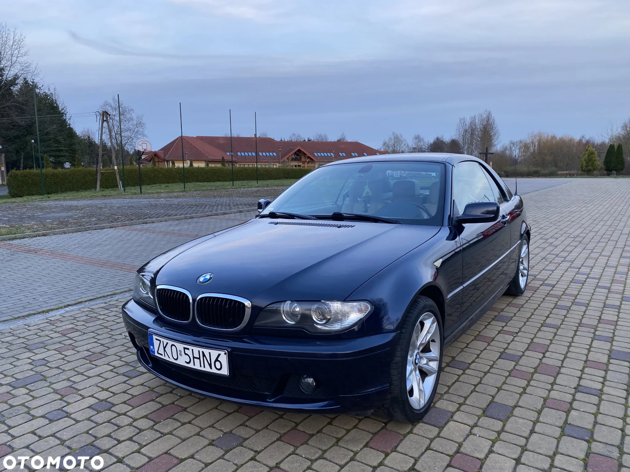 BMW Seria 3 318i Cabrio - 13