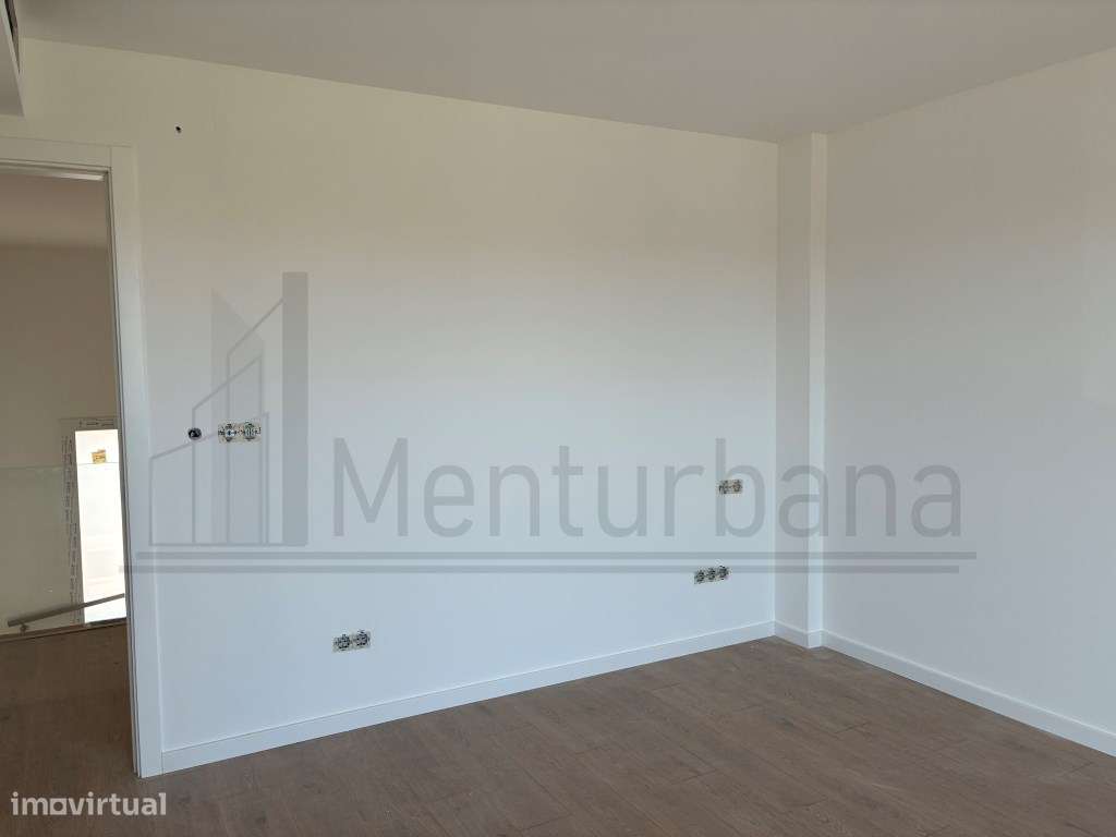 FANTÁSTICA MORADIA COM PISCINA EM MANIQUE - CASCAIS-48