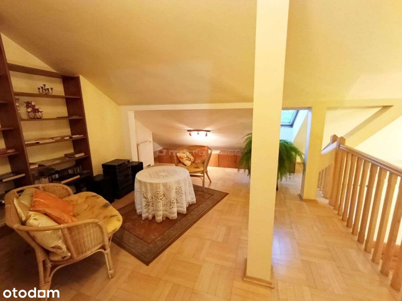 Dwupoziomowe z antresolą cisza blisko centrum!-9