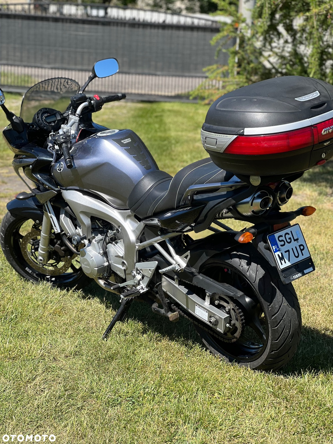 Yamaha FZ6 - 3