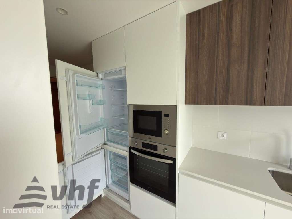 Estúdio Novo com Acabamentos Premium e Lugar de Garagem-6