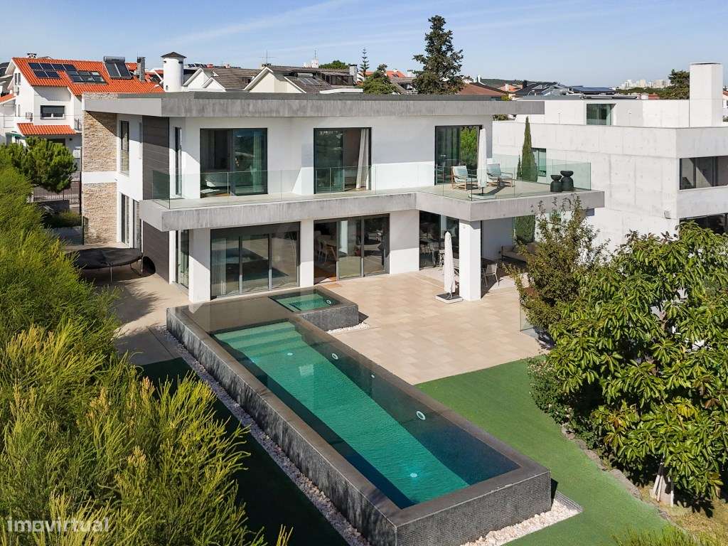 Moradia T8 c/Piscina | Queijas-58