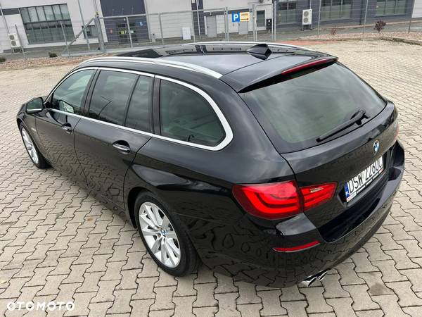 BMW Seria 5 520d Touring Luxury Line - 12