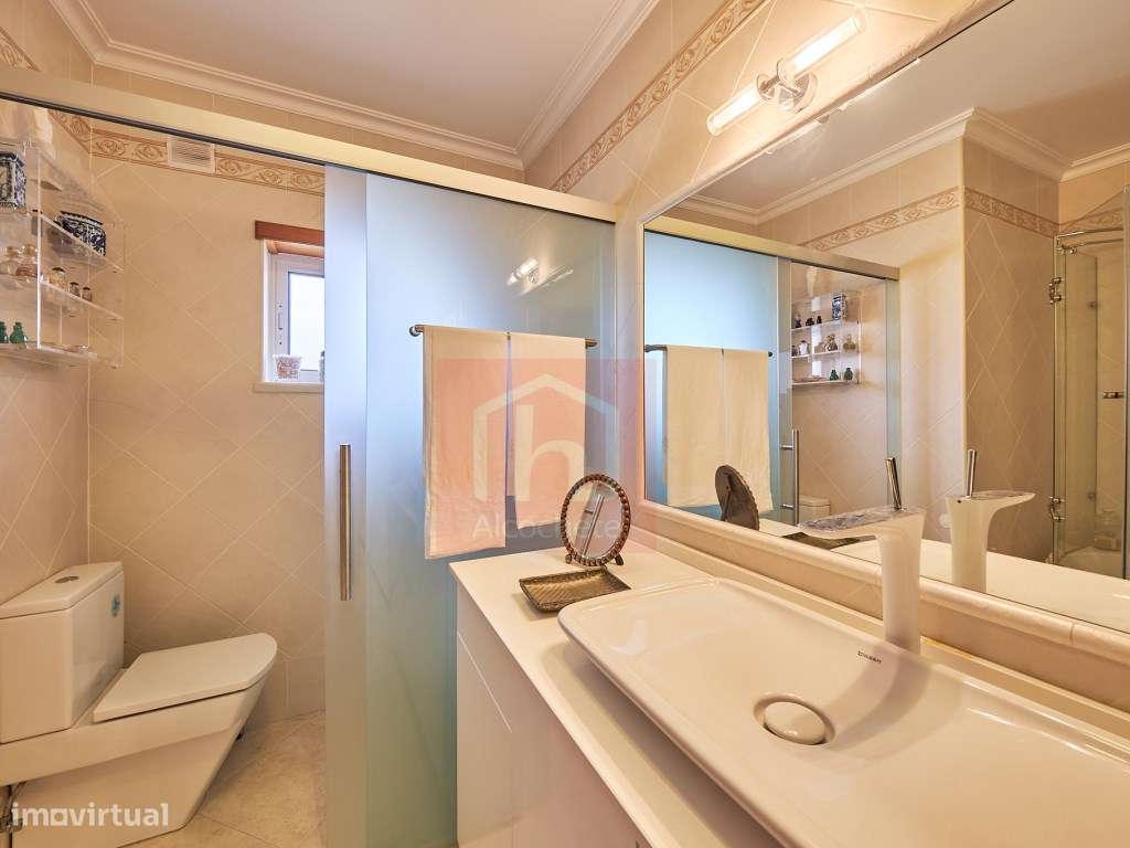 Apartamento duplex T2+3 em São Francisco.-19