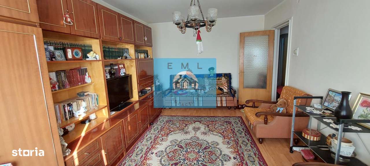 Apartament 3 camere langa Scoala Gimnaziala nr 165 .Al. Slatioara sec4 - Imagine principală: 2/13