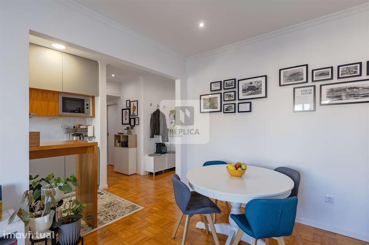 Apartamento T2 Renovado no Bonfim, Porto-4