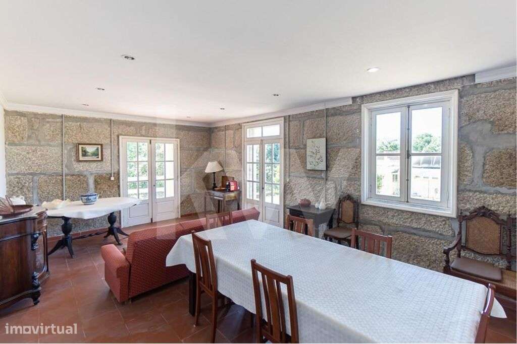 Uma Casa Centenária em Amarante: O Charme do Passado, o Potencial do F - Grande imagem: 5/60