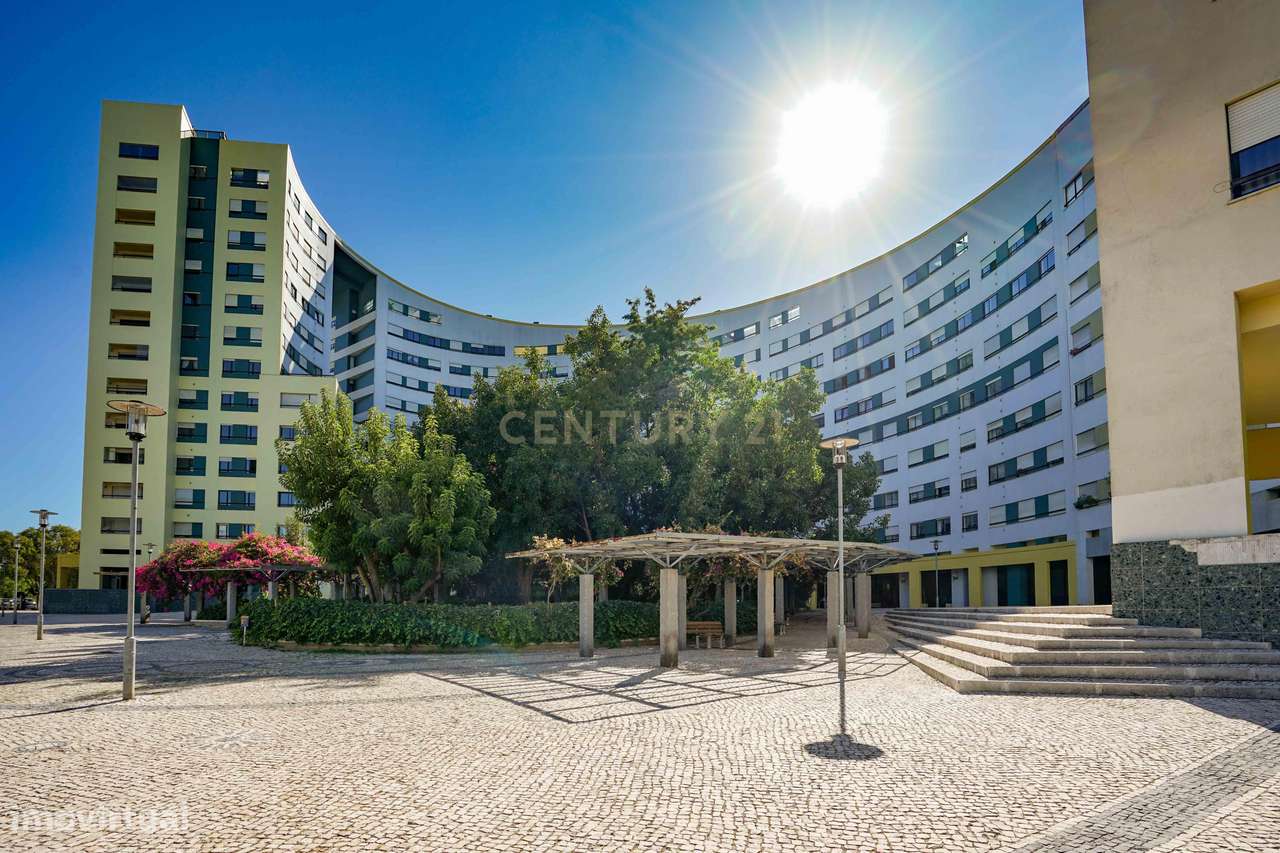 Apartamento T3 Remodelado no Parque das Nações - Grande imagem: 2/37