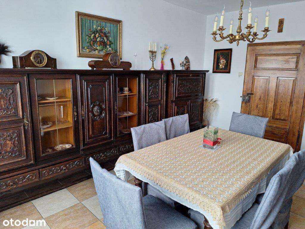 Przestronny dom z dużym ogrodem-6