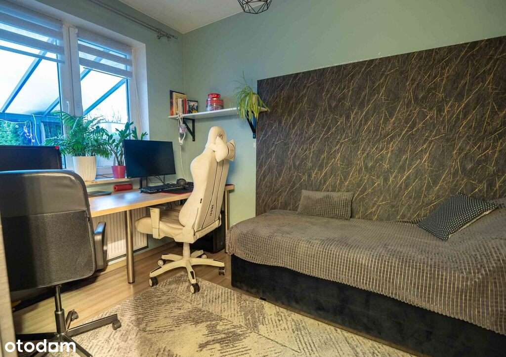 3 pok. z dużym tarasem i działką w centrum Marek-8