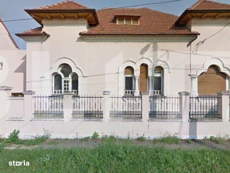 Casa individuala 168 mp si 361 mp teren, Oradea, centru