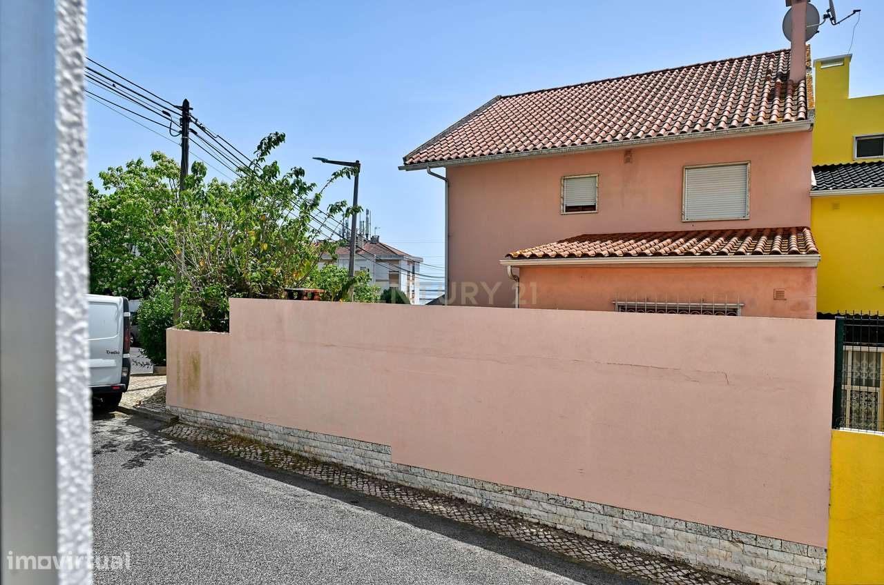 Apartamento T3 em Santa Iria de Azoia-19