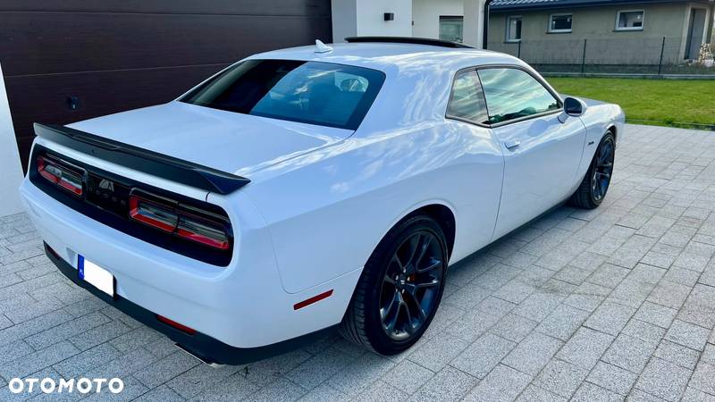 Dodge Challenger 5.7 R/T - 11