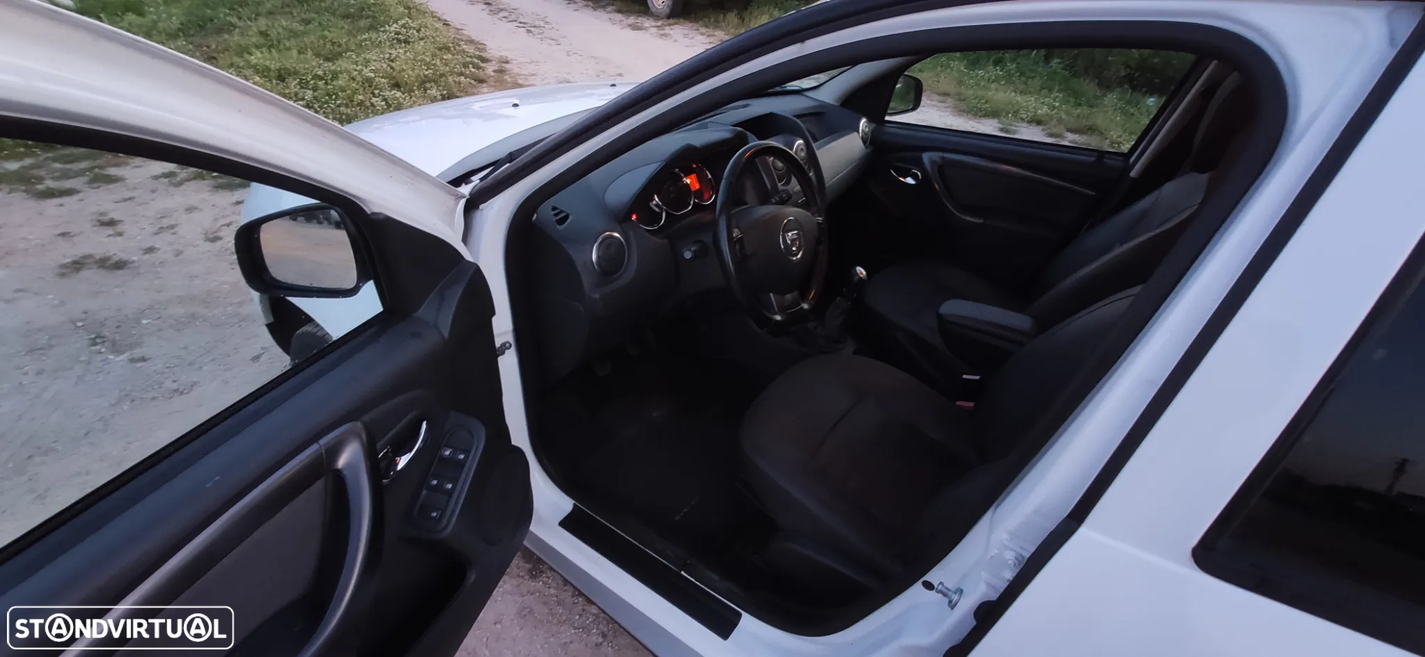 Dacia Duster 1.5 dCi Prestige 4WD - 10