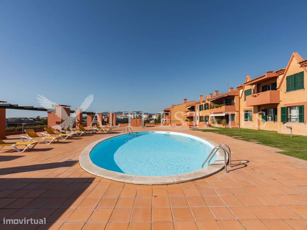 Apartamento T4 no prestigiado Monte Estoril.-44