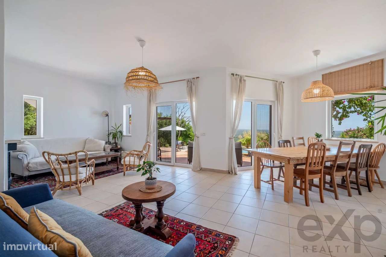 Em exclusivo. Espaçosa moradia com T3 em Silves com vista para o mar - Grande imagem: 2/38