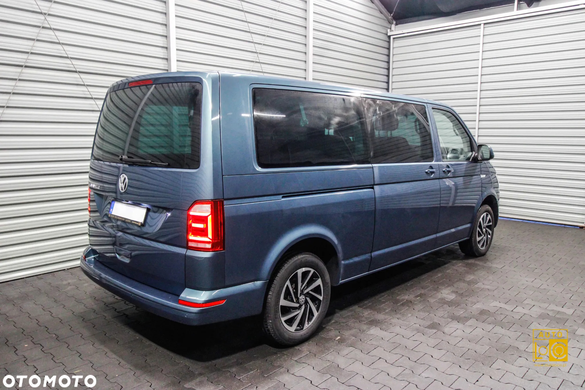 Volkswagen Caravelle 2.0 TDI L2 Highline DSG - 8