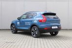 Volvo XC 40 B3 AT FWD MHEV Plus Dark - 3