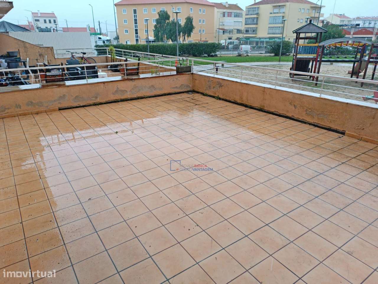 Apartamento T3 com terraço, lugar de Parqueamento e arrecadação - S... - Grande imagem: 4/30