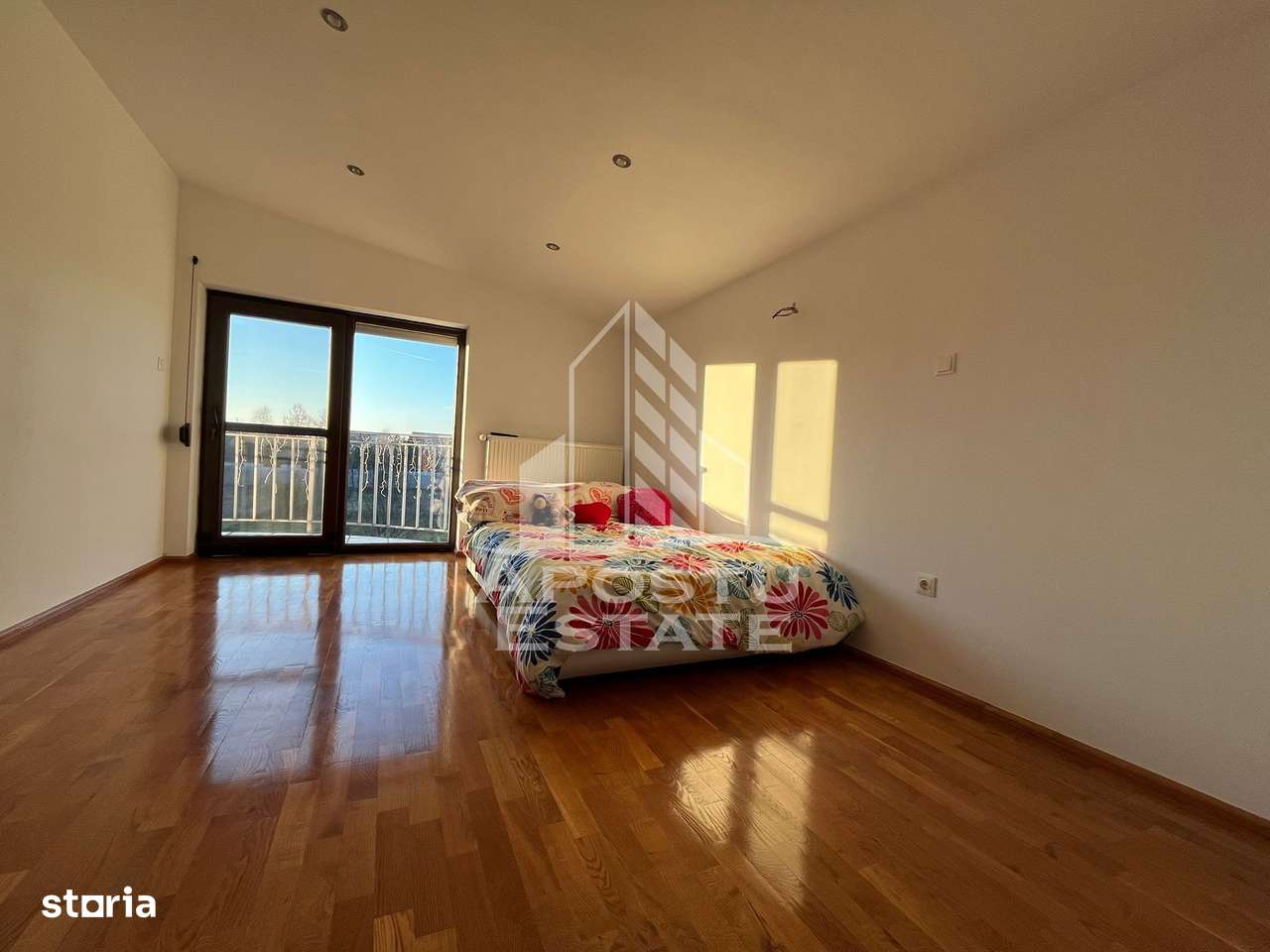 Casa individuala cu 6 camere,3 bai,  garaj, teren 1362 mp - Imagine principală: 5/12