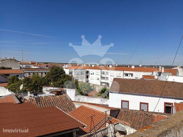 Moradia - centro de Reguengos-36