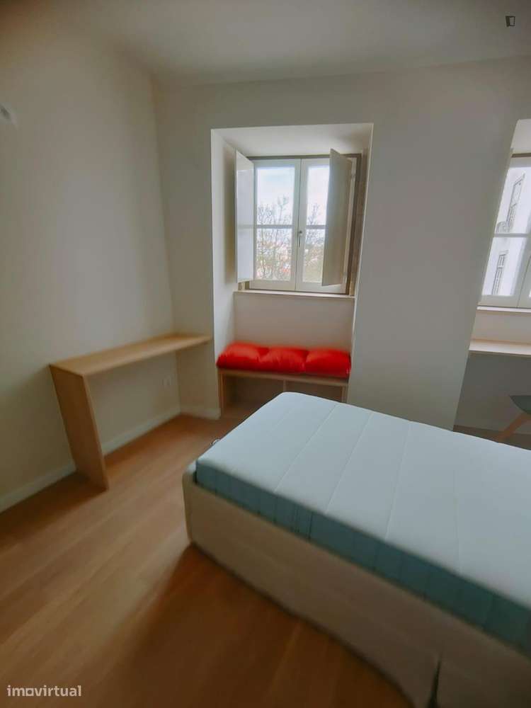 Estúdio - localizado em Alta Universitária Coimbra - Grande imagem: 3/6