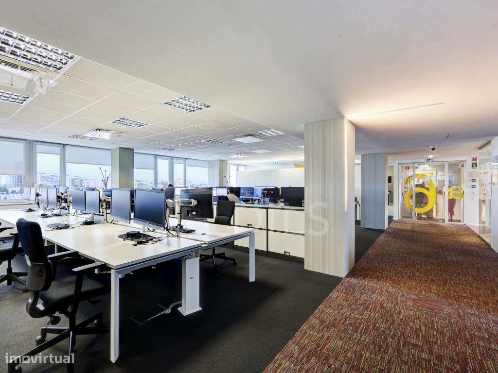 Escritórios para arrendamento - Gago Coutinho, em Lisboa - Grande imagem: 3/37