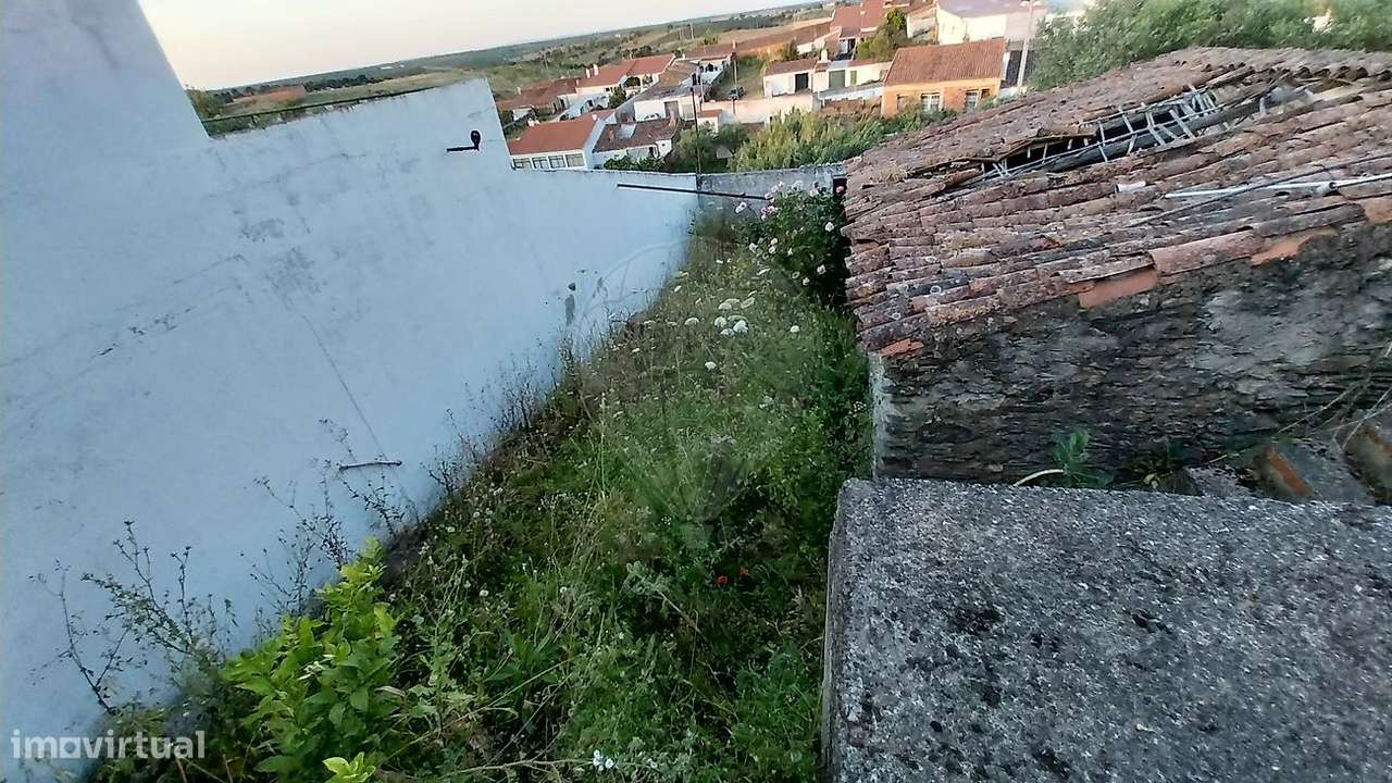 Moradia T2 para venda-10