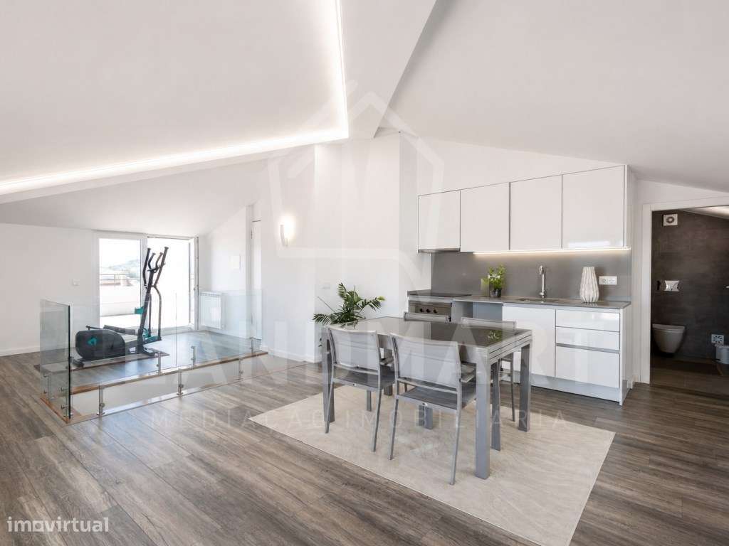Apartamento T3 Duplex, Centro de Turquel-52