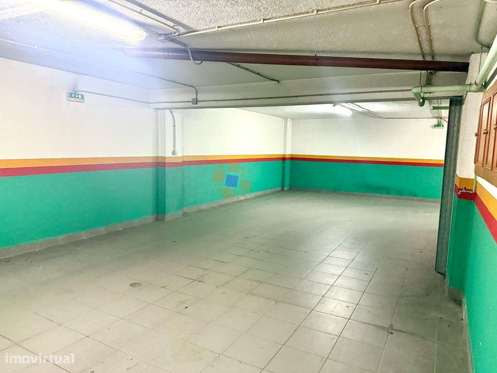 Excelente T3 c/Box fechada e arrecadação no coração do Feijó | Área...-33