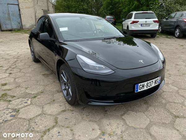 Tesla Model 3 Langstreckenbatterie Hinterradantrieb - 1