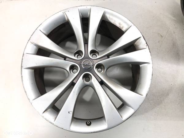 FELGI ALUMINIOWE KOMPLET 20 8,5J 5X120 ET45 ŚRODEK CENTR. 67,1 OPEL INSIGNIA A Sports Tourer (G09) - 2