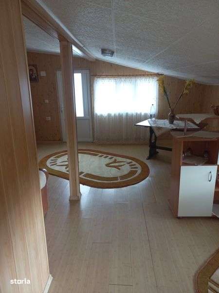 Casa cu spatiu comercial - Imagine principală: 5/8