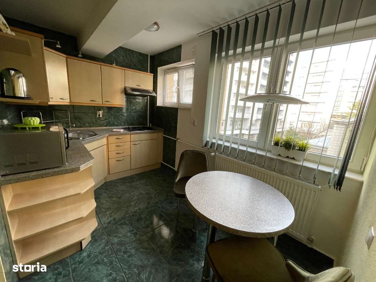 Garsoniera ultracentral, mobilata complet, etaj 3, bloc solid, parc - Imagine principală: 2/12