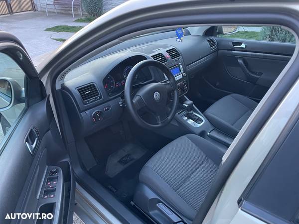 Volkswagen Jetta 1.9 TDI DSG Comfortline - 15