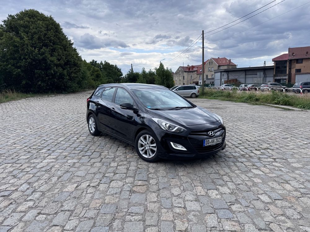 Hyundai i30 II (2012-2017) i30cw 1.6 CRDi Fifa World Cup Edition 2015