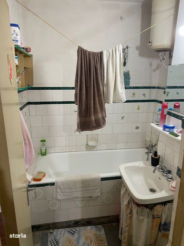 De vanzare apartament 4 camere Central-6