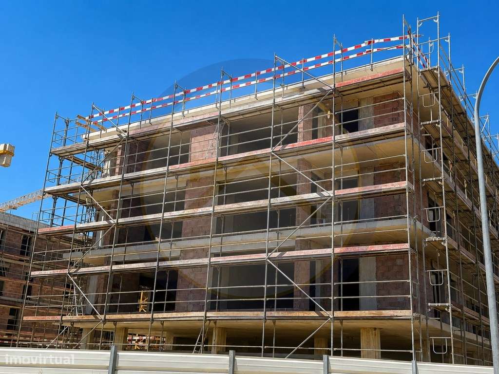 Apartamento T3 de Luxo no Empreendimento Alto do Tejo-5