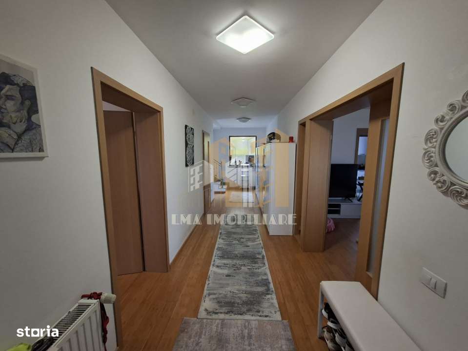 Casa individuala Tractoru zona Socec Brasov - Imagine principală: 5/19